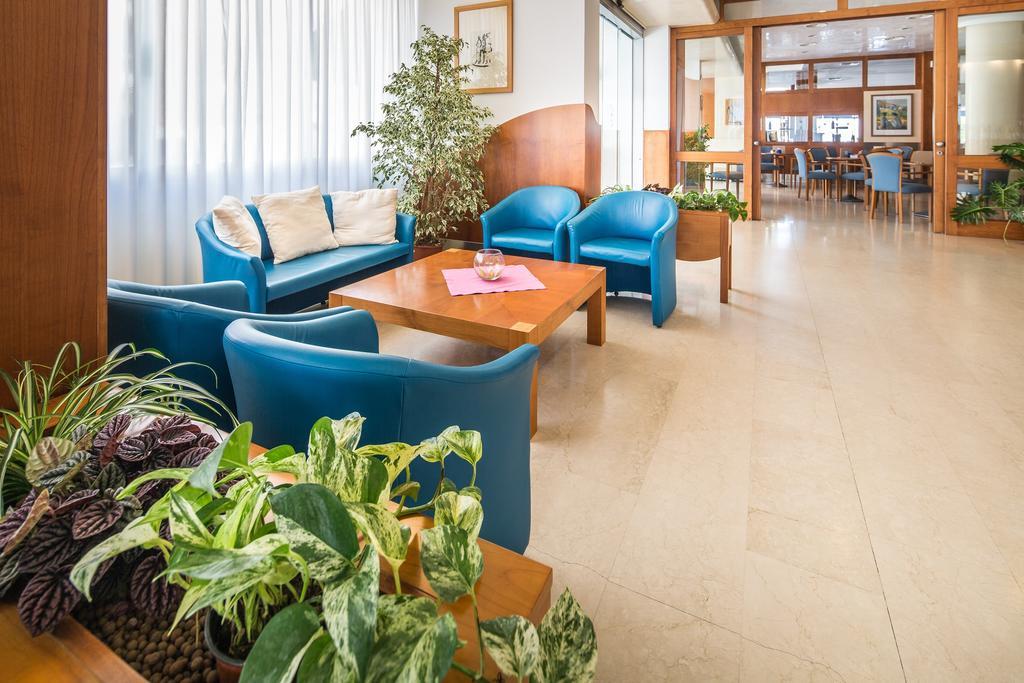 Hotel Palace Bibione Buitenkant foto