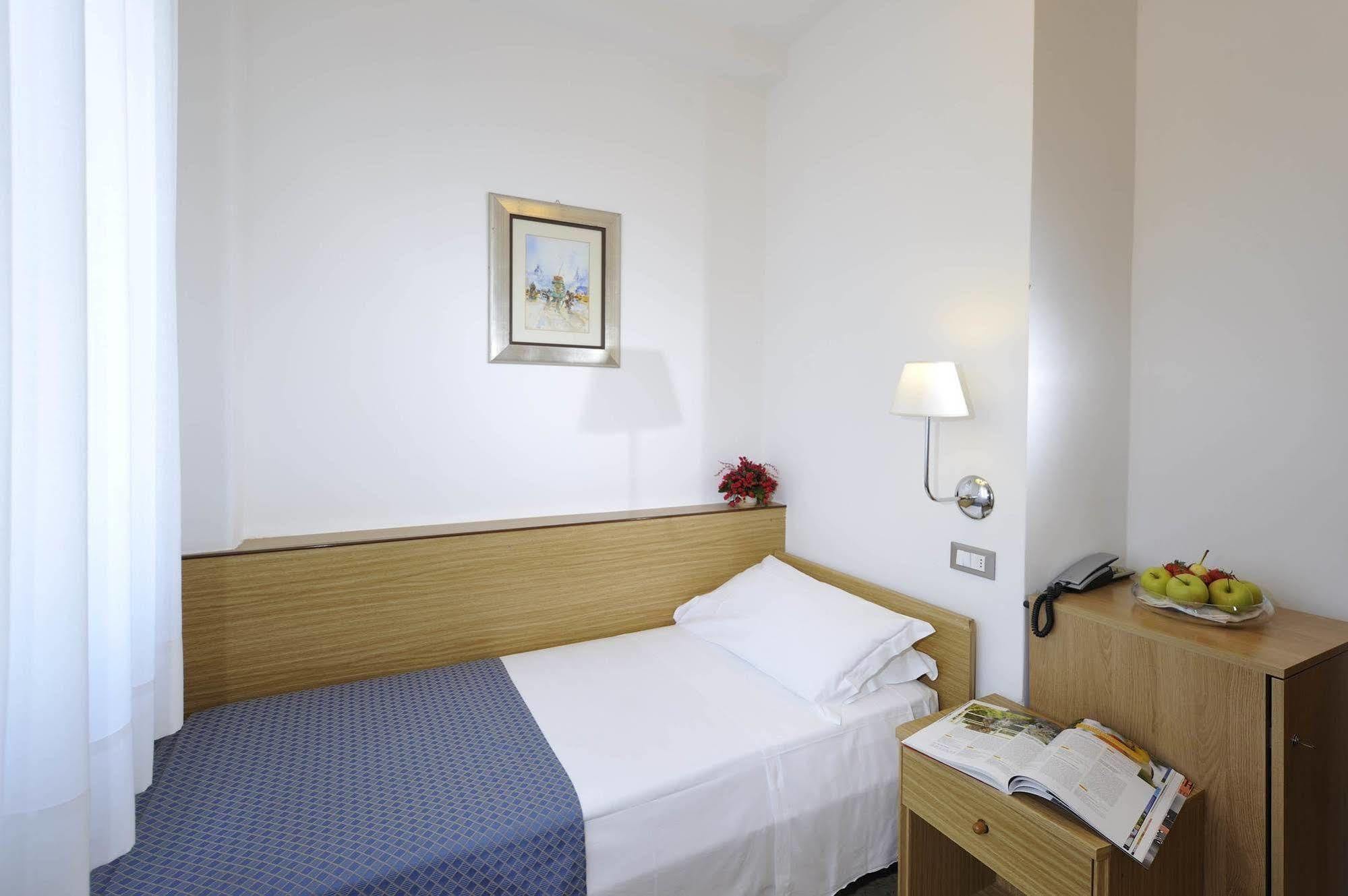 Hotel Palace Bibione Buitenkant foto
