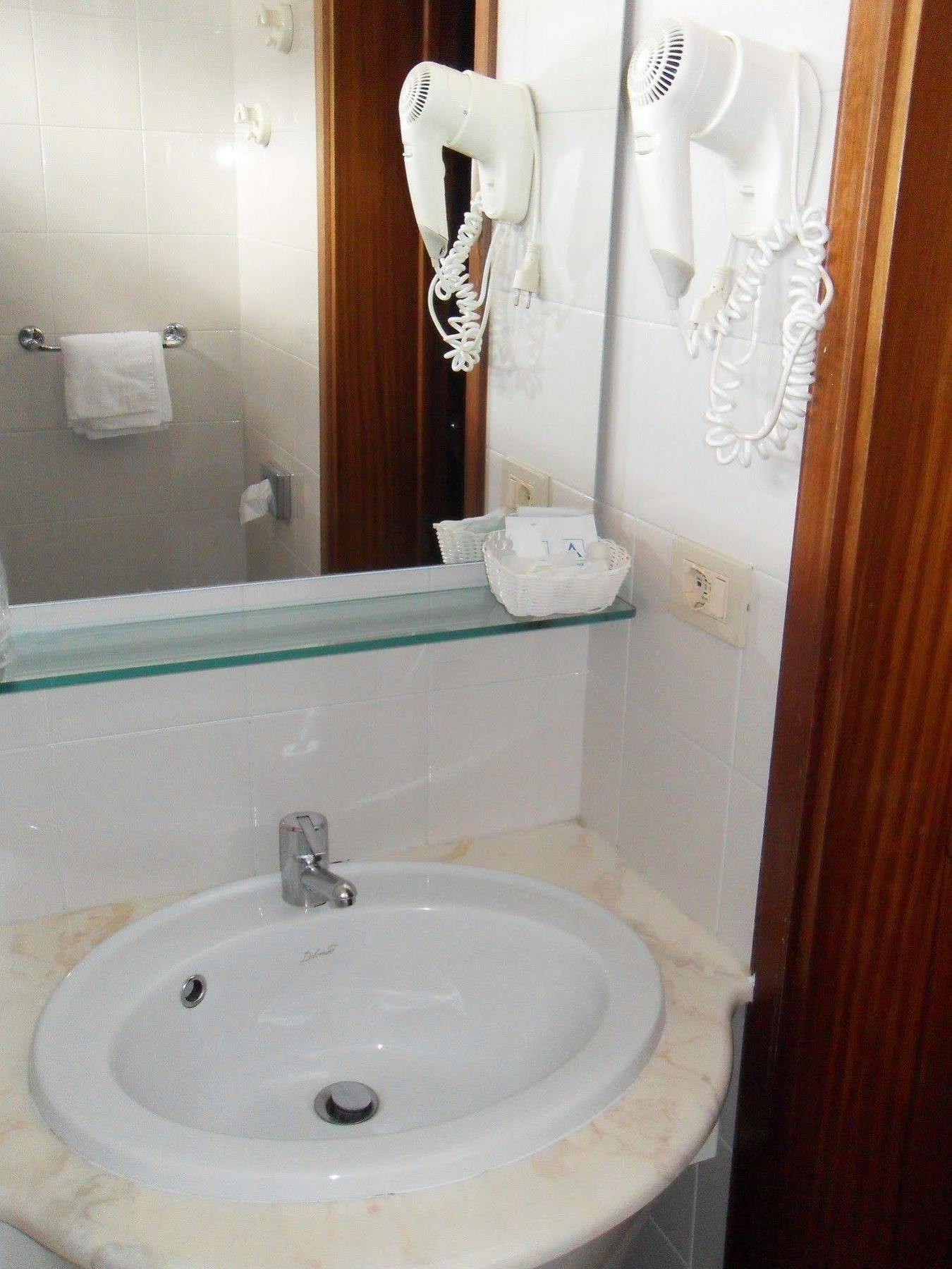 Hotel Palace Bibione Buitenkant foto